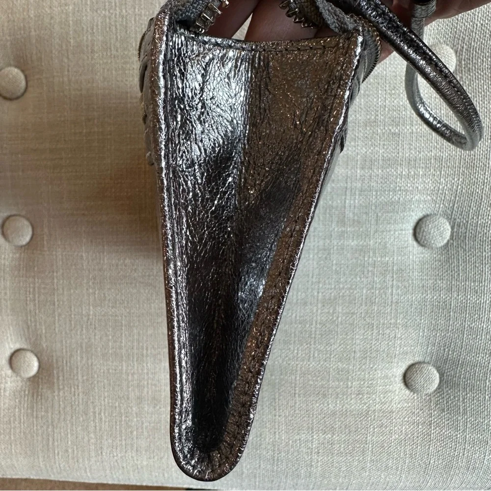 Coach Poppy Wristlet Wallet Shiny Metallic Gray Silver - Picture 8 of 9